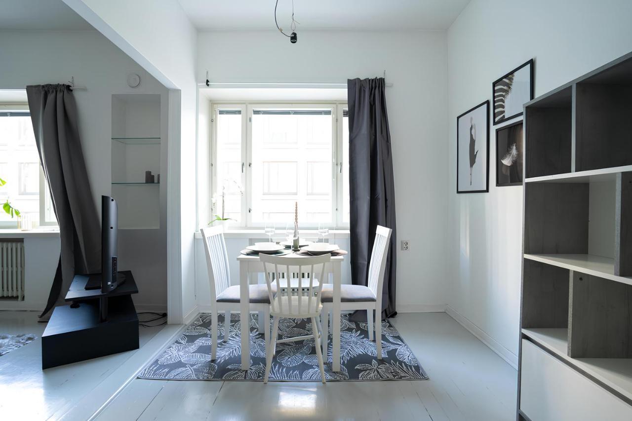 Stylish Studio At The Heart Of Helsinki Apartment Ngoại thất bức ảnh